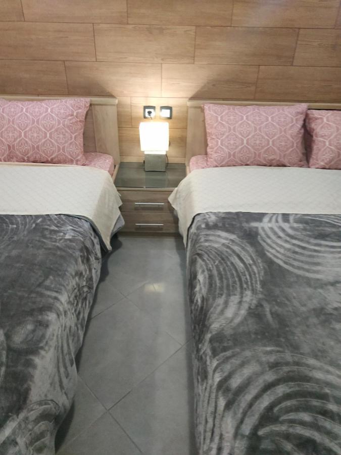 G M 1 Rooms Kentro In The Heart Of The City Lárissa Exterior foto