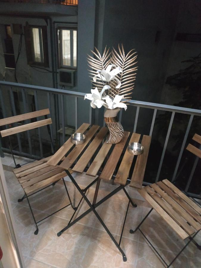 G M 1 Rooms Kentro In The Heart Of The City Lárissa Exterior foto
